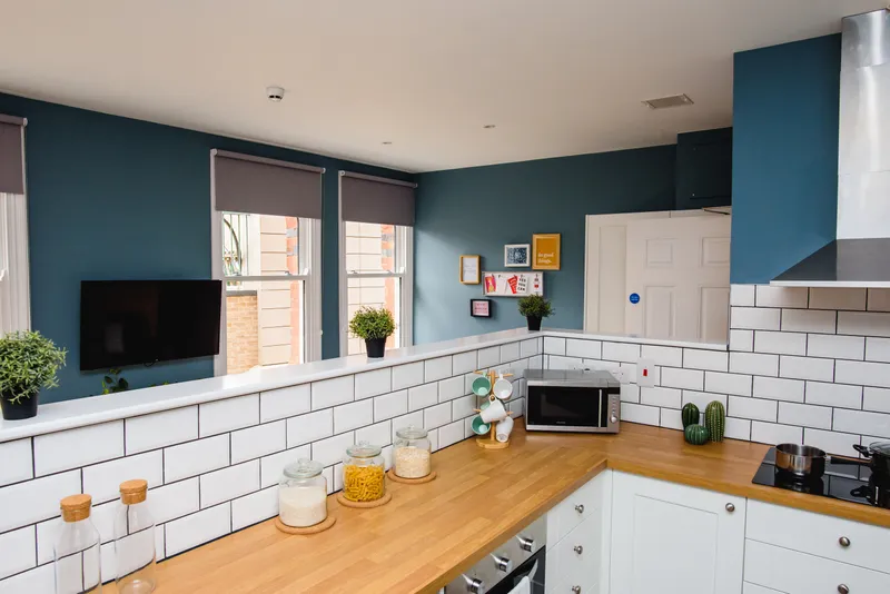 Flat C, 25 Lister Gate - Luxury 5 Bed City Centre Apartment - Thumbnail 15